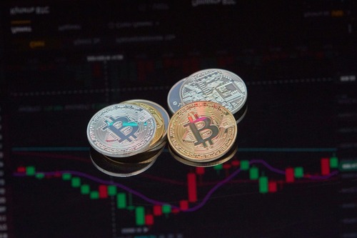 What is Bitcoin cold storage — offline wallet guide