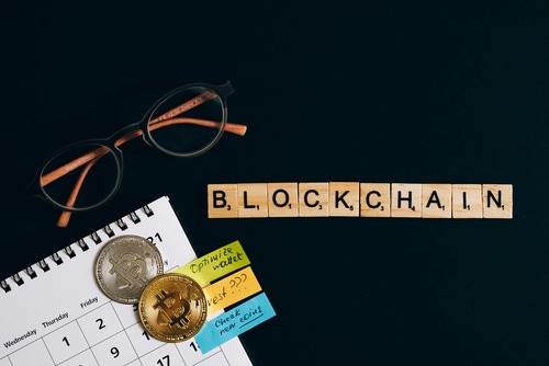 Difference between Bitcoin converter estimate and final exchange quote