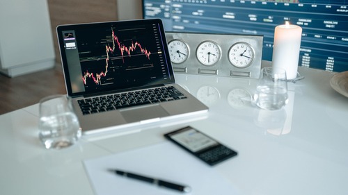 Bitcoin converter calculating BTC to fiat amounts